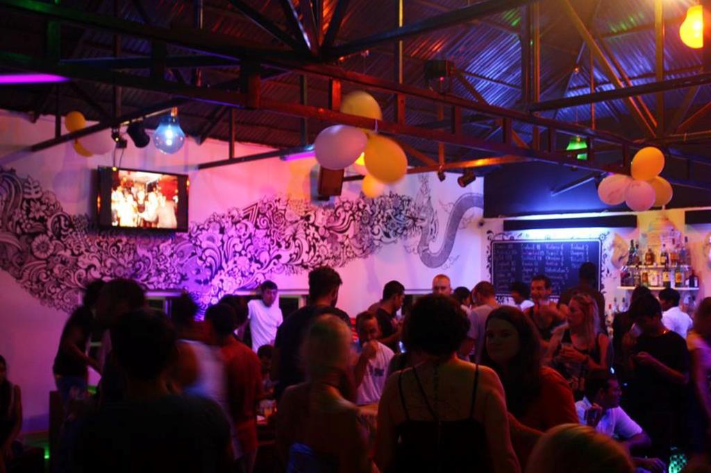 Top Banana Guesthouse & Rooftop Bar Phnompen Kültér fotó