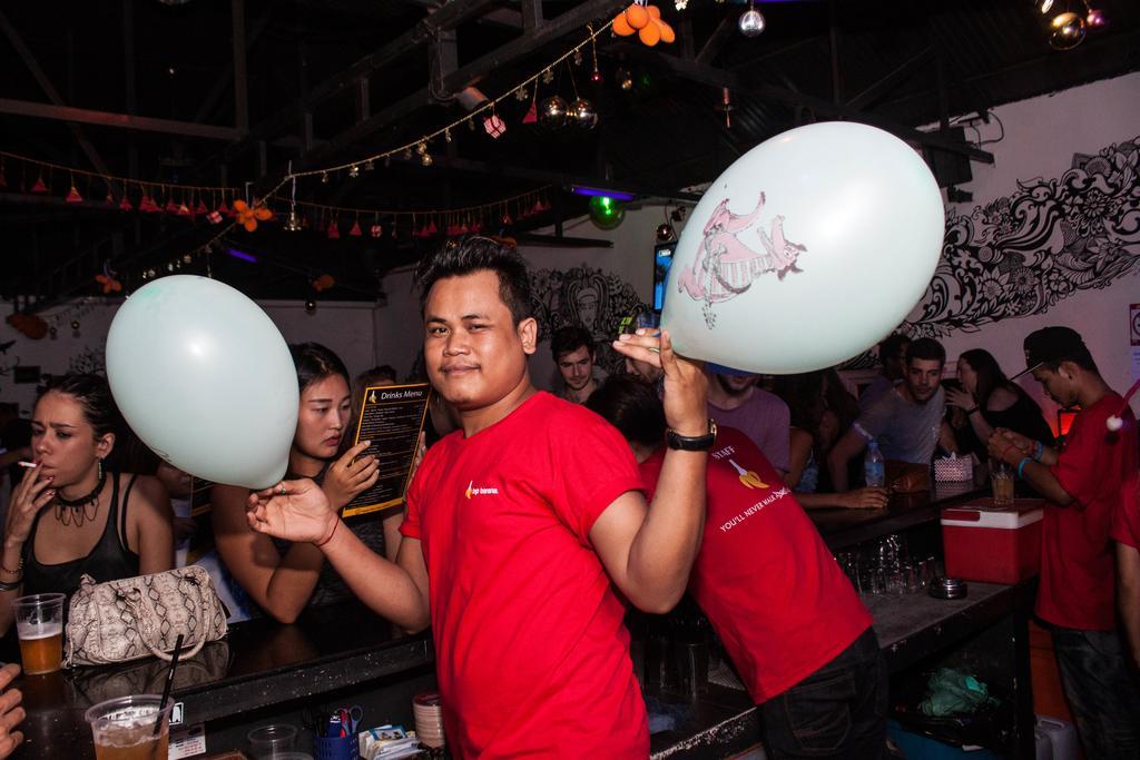 Top Banana Guesthouse & Rooftop Bar Phnompen Kültér fotó